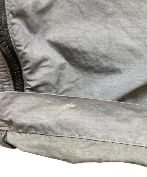 C.P COMPANY（シーピーカンパニー）C.P COMPANY (シーピーカンパニー) ナイロンジップパンツ グレー サイズ:48の古着・服飾アイテム