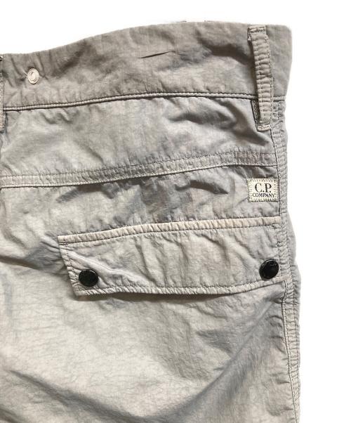 C.P COMPANY（シーピーカンパニー）C.P COMPANY (シーピーカンパニー) ナイロンジップパンツ グレー サイズ:48の古着・服飾アイテム