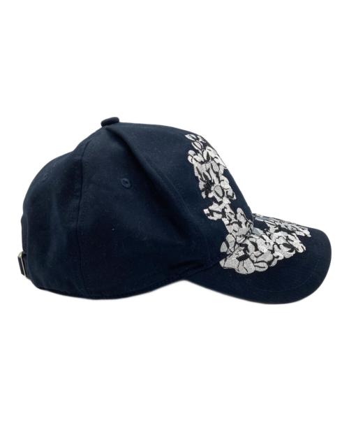 Denim Tears（デニムティアーズ）Denim Tears (デニムティアーズ) University Dad Hat ネイビーの古着・服飾アイテム