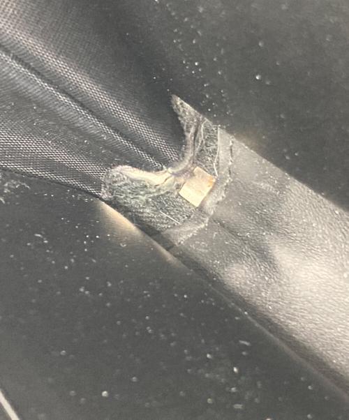 GUCCI（グッチ）GUCCI (グッチ) マイクログッチシマ ラウンドファスナー長財布 ブラックの古着・服飾アイテム