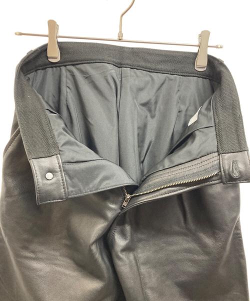 Adam et Rope（アダム エ ロペ）Adam et Rope (アダム エ ロペ) シープレザー ワイドテーパードパンツ ブラック サイズ:Sの古着・服飾アイテム