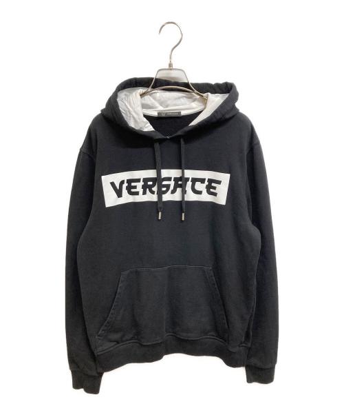 VERSACE（ヴェルサーチェ）VERSACE (ヴェルサーチェ) LOGO PRINT HOODIE ブラック サイズ:Lの古着・服飾アイテム