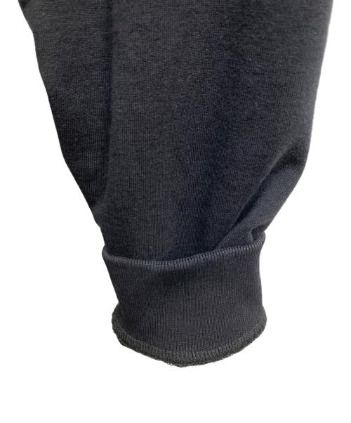 VERSACE（ヴェルサーチェ）VERSACE (ヴェルサーチェ) LOGO PRINT HOODIE ブラック サイズ:Lの古着・服飾アイテム