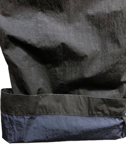 URBAN RESEARCH DOORS（アーバンリサーチドアーズ）URBAN RESEARCH DOORS (アーバンリサーチドアーズ) NYLON STRAIGHT PANTS ブラック サイズ:2の古着・服飾アイテム