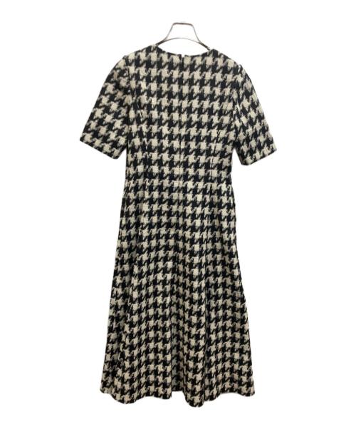 ANAYI（アナイ）ANAYI (アナイ) ストレッチジャガードフレア ワンピース ホワイト サイズ:38の古着・服飾アイテム