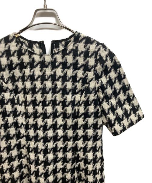 ANAYI（アナイ）ANAYI (アナイ) ストレッチジャガードフレア ワンピース ホワイト サイズ:38の古着・服飾アイテム