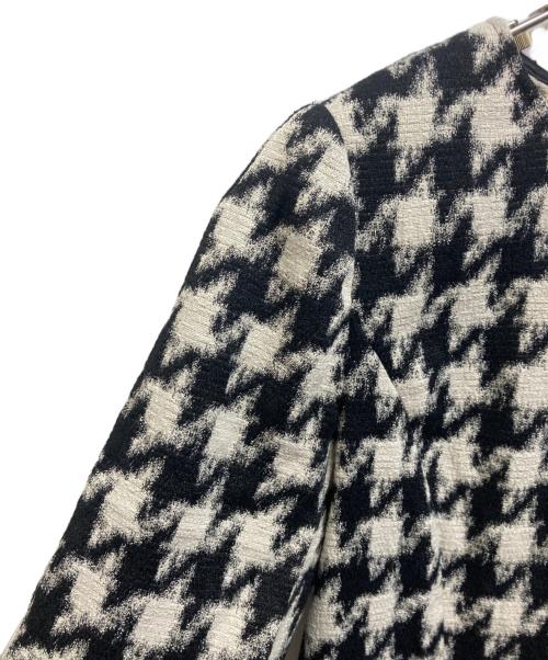 ANAYI（アナイ）ANAYI (アナイ) ストレッチジャガードフレア ワンピース ホワイト サイズ:38の古着・服飾アイテム