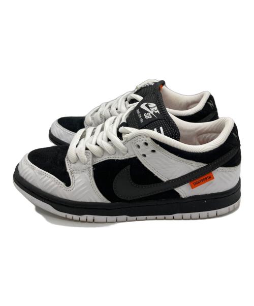 NIKE SB（ナイキエスビー）NIKE SB (ナイキエスビー) TIGHTBOOTH PRODUCTION (タイトブースプロダクション) Dunk Low Pro QS ホワイト×ブラック サイズ:US4の古着・服飾アイテム