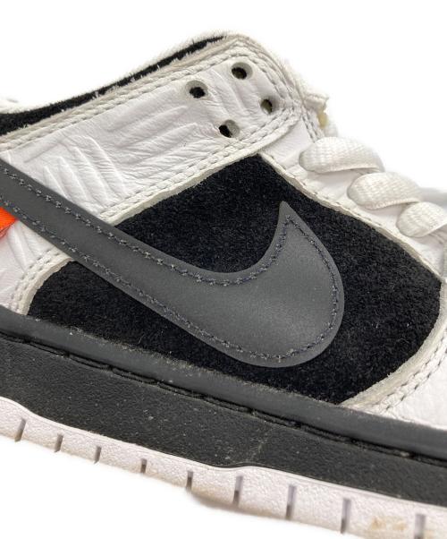 NIKE SB（ナイキエスビー）NIKE SB (ナイキエスビー) TIGHTBOOTH PRODUCTION (タイトブースプロダクション) Dunk Low Pro QS ホワイト×ブラック サイズ:US4の古着・服飾アイテム