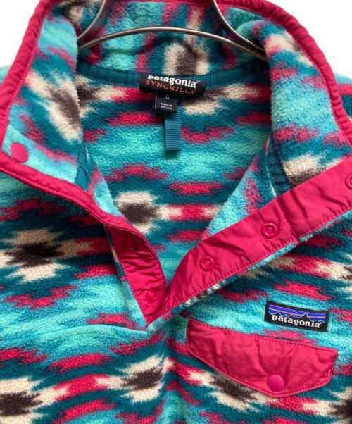 Patagonia（パタゴニア）Patagonia (パタゴニア) Lightweight Synchilla SnapT グリーン×ピンク サイズ:Mの古着・服飾アイテム