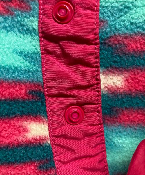 Patagonia（パタゴニア）Patagonia (パタゴニア) Lightweight Synchilla SnapT グリーン×ピンク サイズ:Mの古着・服飾アイテム