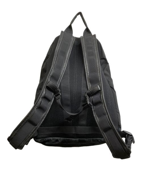 STONE ISLAND（ストーンアイランド）STONE ISLAND (ストーンアイランド) STRONG NYLON TWILL BACKPACK ブラックの古着・服飾アイテム