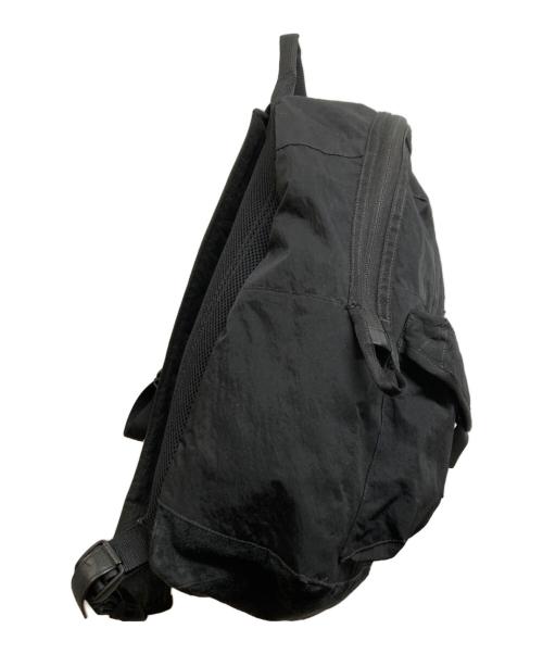 STONE ISLAND（ストーンアイランド）STONE ISLAND (ストーンアイランド) STRONG NYLON TWILL BACKPACK ブラックの古着・服飾アイテム