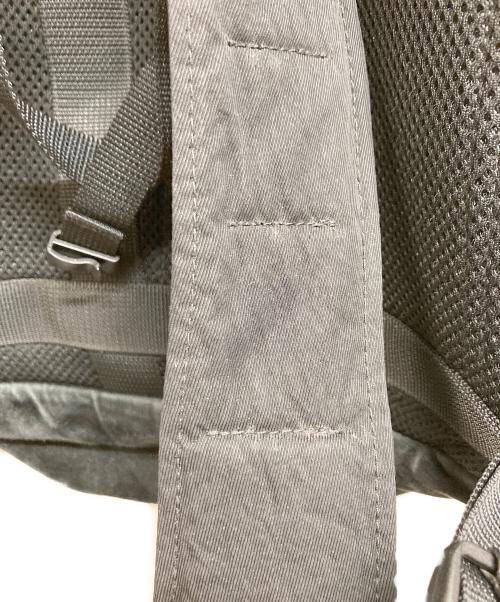 STONE ISLAND（ストーンアイランド）STONE ISLAND (ストーンアイランド) STRONG NYLON TWILL BACKPACK ブラックの古着・服飾アイテム