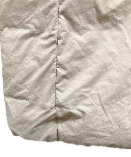 23区（ニジュウサンク）23区 (ニジュウサンク) マットタフタダウンチェスターコート アイボリー サイズ:40の古着・服飾アイテム