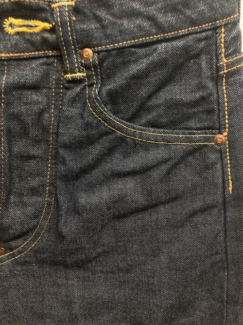 LEE（リー）LEE (リー) ulfuls (ウルフルズ) コラボデニムパンツ インディゴ サイズ:W27 未使用品の古着・服飾アイテム