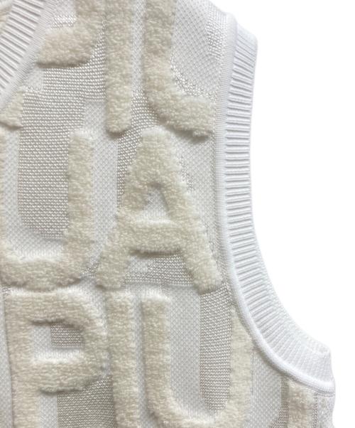 1piu1uguale3 GOLF（ウノ ピゥ ウノ ウグァーレ トレ ゴルフ）1piu1uguale3 GOLF (ウノ ピゥ ウノ ウグァーレ トレ ゴルフ) ニットベスト アイボリー サイズ: IVの古着・服飾アイテム