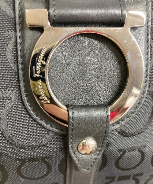 Salvatore Ferragamo（サルヴァトーレ フェラガモ）Salvatore Ferragamo (サルヴァトーレ フェラガモ) ワンショルダーバッグ ブラックの古着・服飾アイテム