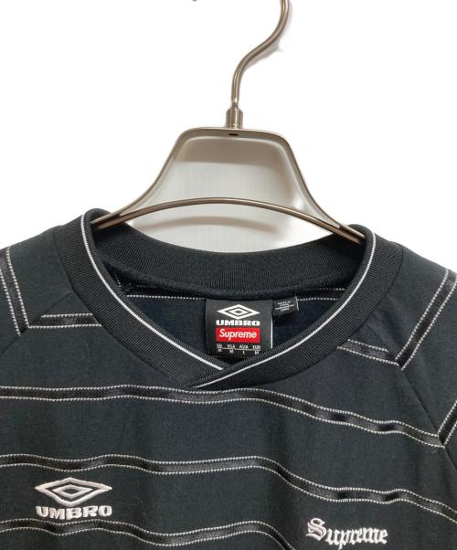 UMBRO（アンブロ）UMBRO (アンブロ) SUPREME (シュプリーム) Stripe Soccer Jersey ブラック サイズ:ASIA　Lの古着・服飾アイテム