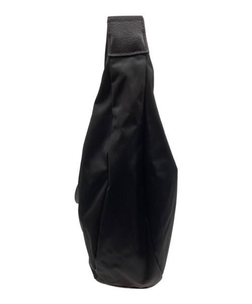 RUSSET the clouds nylon（ラシット）RUSSET the clouds nylon (ラシット) ラウンドナイロンショルダーバッグ ブラックの古着・服飾アイテム