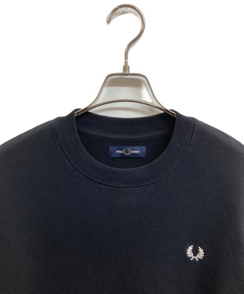 FRED PERRY（フレッドペリー）FRED PERRY (フレッドペリー) クルーネックスウェット ブラック サイズ:Lの古着・服飾アイテム
