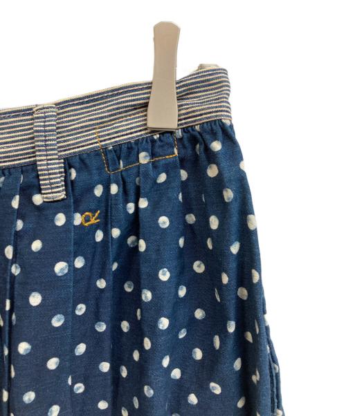 45R（フォーティファイブ・アール）45R (フォーティファイブ・アール) 粟サテンの水玉タックスカート ネイビー サイズ:-の古着・服飾アイテム