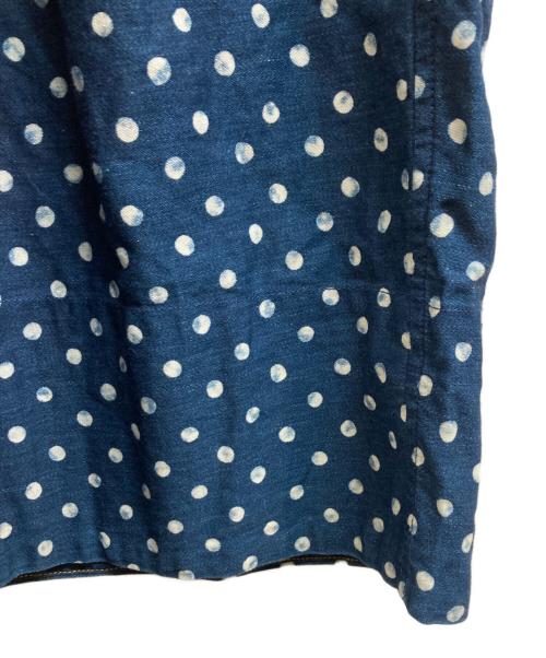 45R（フォーティファイブ・アール）45R (フォーティファイブ・アール) 粟サテンの水玉タックスカート ネイビー サイズ:-の古着・服飾アイテム