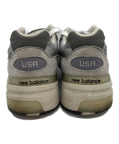 NEW BALANCE（ニューバランス）NEW BALANCE (ニューバランス) M992GR ローカットスニーカー グレー サイズ:US09の古着・服飾アイテム