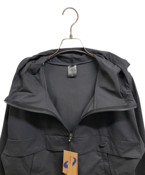 asics（アシックス）asics (アシックス) ダブルウィーブリラックスプルオーバージャケット ブラック サイズ:S 未使用品の古着・服飾アイテム