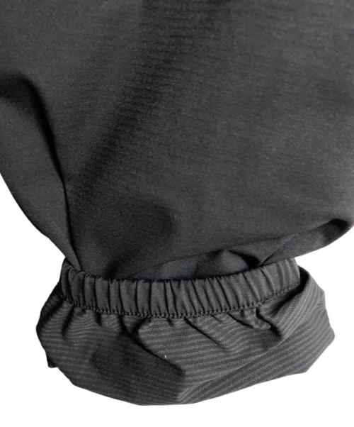 asics（アシックス）asics (アシックス) ダブルウィーブリラックスプルオーバージャケット ブラック サイズ:S 未使用品の古着・服飾アイテム