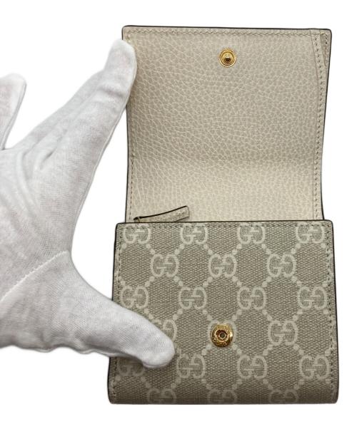 GUCCI（グッチ）GUCCI (グッチ) GGマーモント2つ折り財布 アイボリーの古着・服飾アイテム