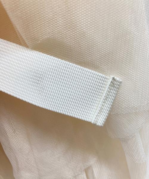 J1U by LA BELLE ETUDE（ジユウバイラベルエチュード）J1U by LA BELLE ETUDE (ジユウバイラベルエチュード) バックルデザインチュールジレ ホワイト サイズ:Freeの古着・服飾アイテム