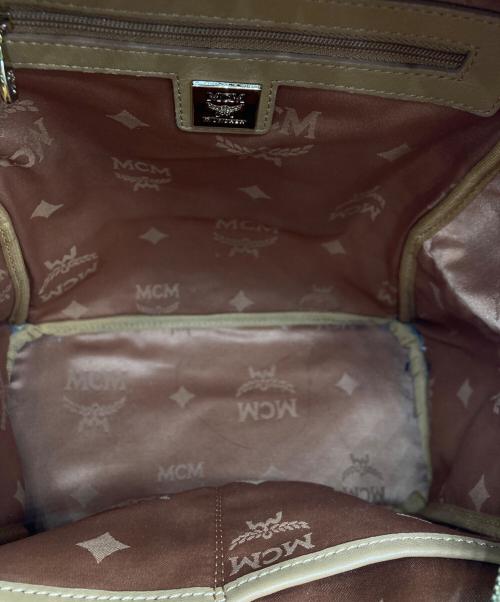 MCM（エムシーエム）MCM (エムシーエム) ヴィセトスバックパック キャメルの古着・服飾アイテム