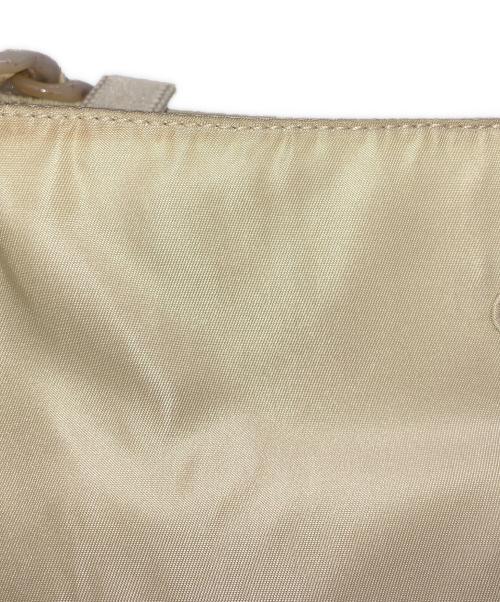 PRADA（プラダ）PRADA (プラダ) プラスチックチェーンショルダーバッグ アイボリーの古着・服飾アイテム