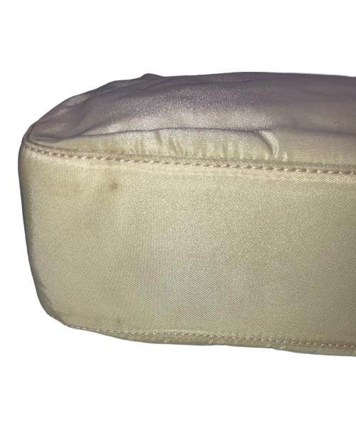 PRADA（プラダ）PRADA (プラダ) プラスチックチェーンショルダーバッグ アイボリーの古着・服飾アイテム