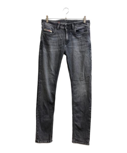 DIESEL（ディーゼル）DIESEL (ディーゼル) 1979 SLEENKER グレー サイズ:Ｗ32の古着・服飾アイテム