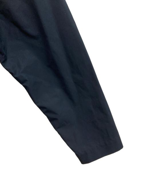 MARGARET HOWELL（マーガレットハウエル）MARGARET HOWELL (マーガレットハウエル) PROOFED COMPACT COTTON POPLIN ネイビー サイズ:M 未使用品の古着・服飾アイテム