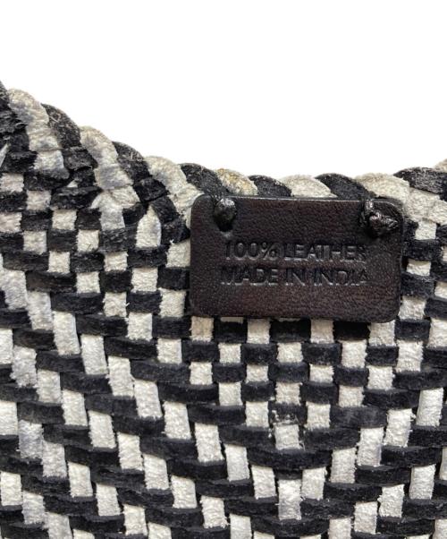 DRAGON DIFFUSION（ドラゴンディフュージョン）DRAGON DIFFUSION (ドラゴンディフュージョン) MINGA TOTE ホワイト×ブラックの古着・服飾アイテム