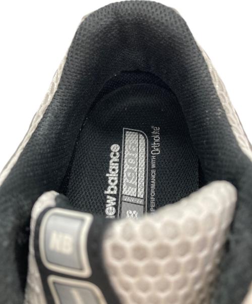 NEW BALANCE（ニューバランス）NEW BALANCE (ニューバランス) ローカットスニーカー ホワイト×グレー サイズ:UK9.5の古着・服飾アイテム
