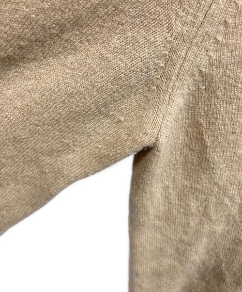 PLAY COMME des GARCONS（プレイコムデギャルソン）PLAY COMME des GARCONS (プレイコムデギャルソン) ハートワンポイントニットカーディガン ベージュ サイズ:Mの古着・服飾アイテム