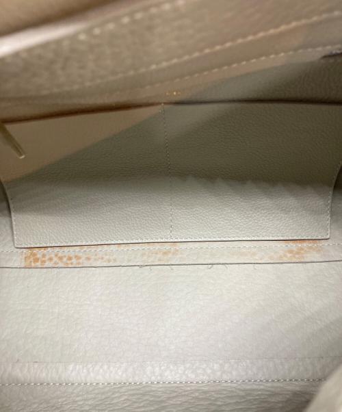 FURLA（フルラ）FURLA (フルラ) カプリッチョMハンドバッグ ベージュの古着・服飾アイテム