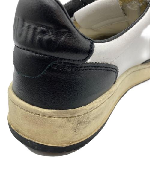 AUTRY（オートリ―）AUTRY (オートリ―) MEDALIST ローカット スニーカー ホワイト サイズ:42の古着・服飾アイテム