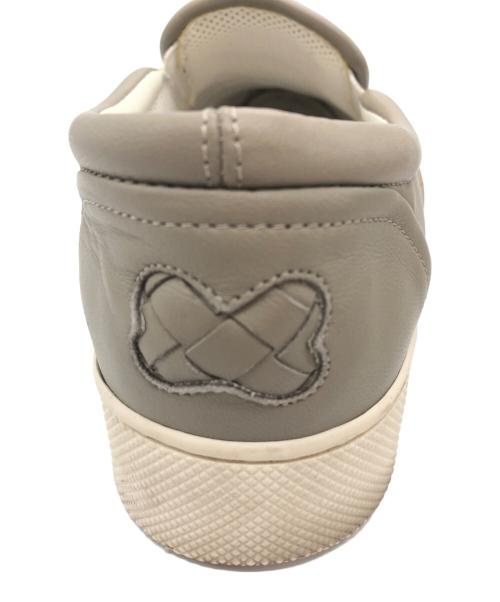 BOTTEGA VENETA（ボッテガベネタ）BOTTEGA VENETA (ボッテガベネタ) イントレチャートスリッポン グレー サイズ:不明の古着・服飾アイテム