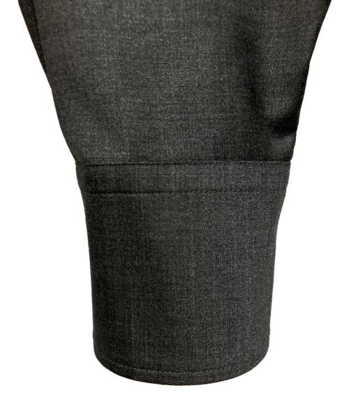 R（アール）R (アール) ウールトロストレッチ ピンタックブラウス グレー サイズ:40の古着・服飾アイテム