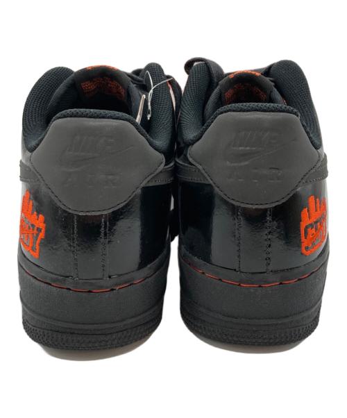 NIKE（ナイキ）NIKE (ナイキ) AIR FORCE 1 07 PRM 2 オレンジ×ブラック サイズ:US9 未使用品の古着・服飾アイテム