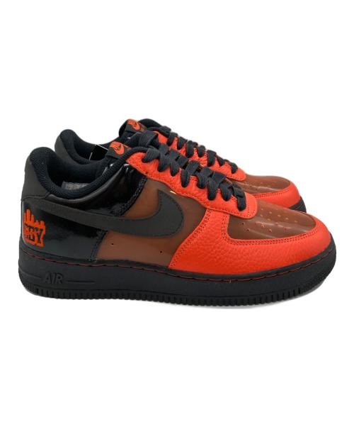 NIKE（ナイキ）NIKE (ナイキ) AIR FORCE 1 07 PRM 2 オレンジ×ブラック サイズ:US9 未使用品の古着・服飾アイテム