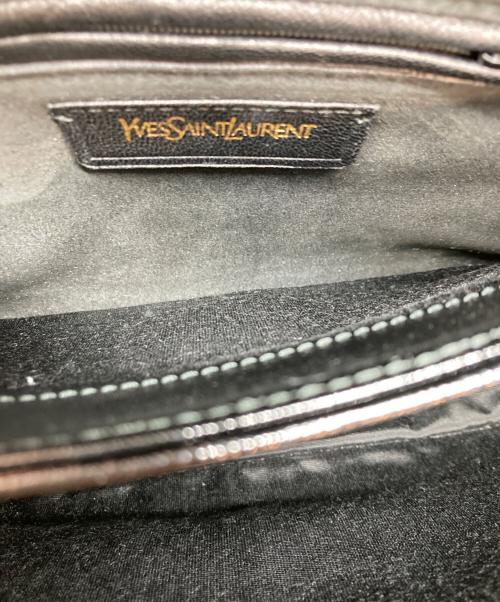 Yves Saint Laurent（イヴサンローラン）Yves Saint Laurent (イヴサンローラン) Black Patent Leather Large ChYc Flap Bag ブラックの古着・服飾アイテム