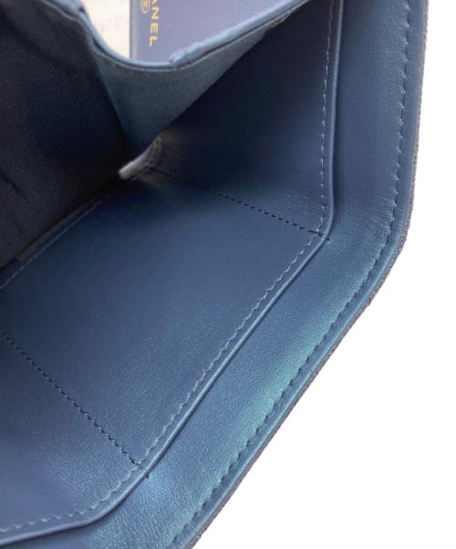 CHANEL（シャネル）CHANEL (シャネル) マトラッセ スモール フラップ ウォレット ブルーの古着・服飾アイテム