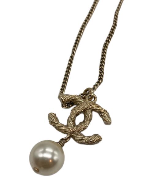 CHANEL（シャネル）CHANEL (シャネル) Fパールラインストーンネックレス ゴールドの古着・服飾アイテム
