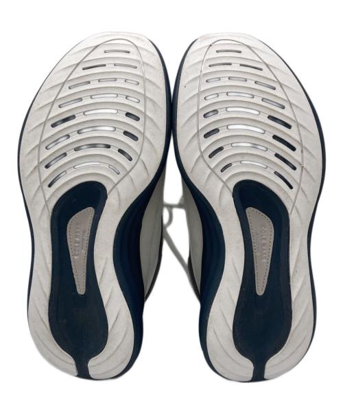 COLE HAAN（コールハーン）COLE HAAN (コールハーン) オリジナルグランド クアッドストレイク ランナー ホワイト サイズ:7 1/2の古着・服飾アイテム